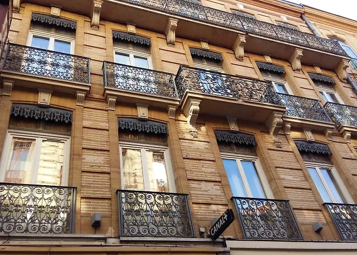 Hotel Le Capitole 2*