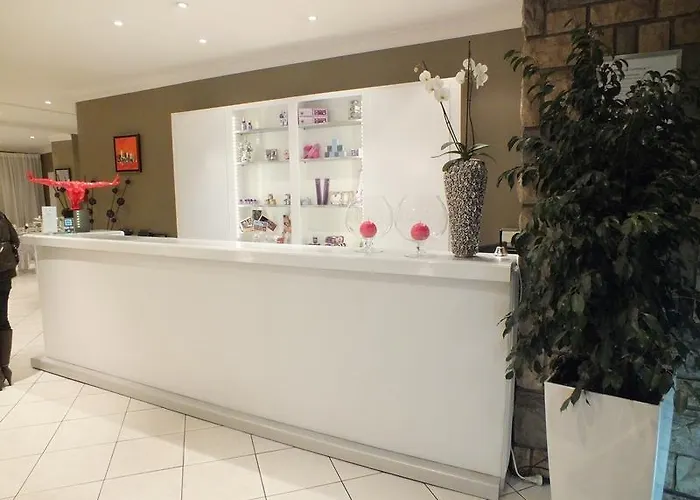 Le Capitole Hotel 2*