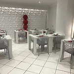 Hotel Le Capitole 2*