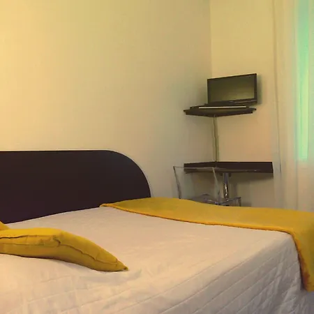 Hotel Le Capitole 2*