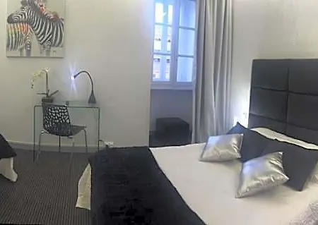 Le Capitole Hotel