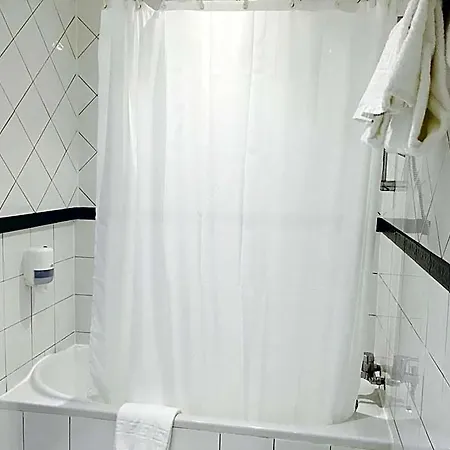 Hotel Le Capitole 2*