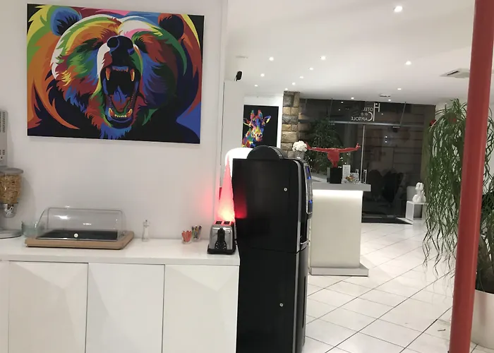 Отель Le Capitole 2*