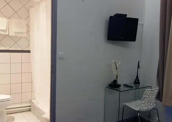 Le Capitole Отель