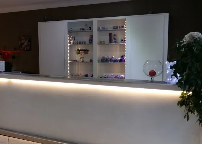 Отель Le Capitole 2*