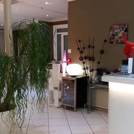 Le Capitole Hotel